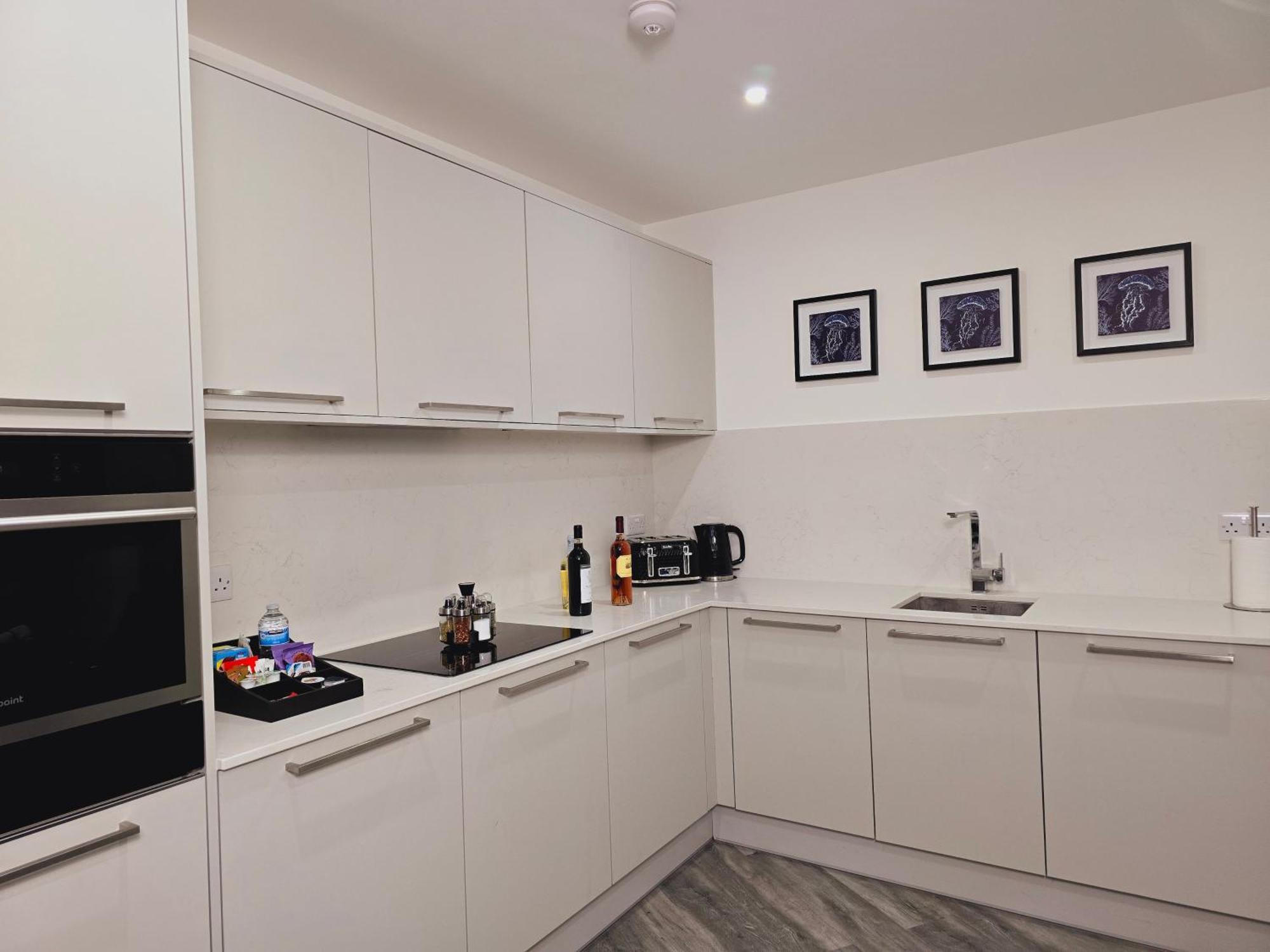 Abbey Corner By Nivaas Apartment Reading Exterior photo